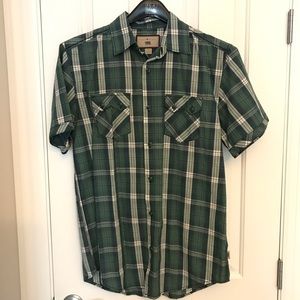 NEW Dakota Grizzly short sleeve plaid shirt, sz. L